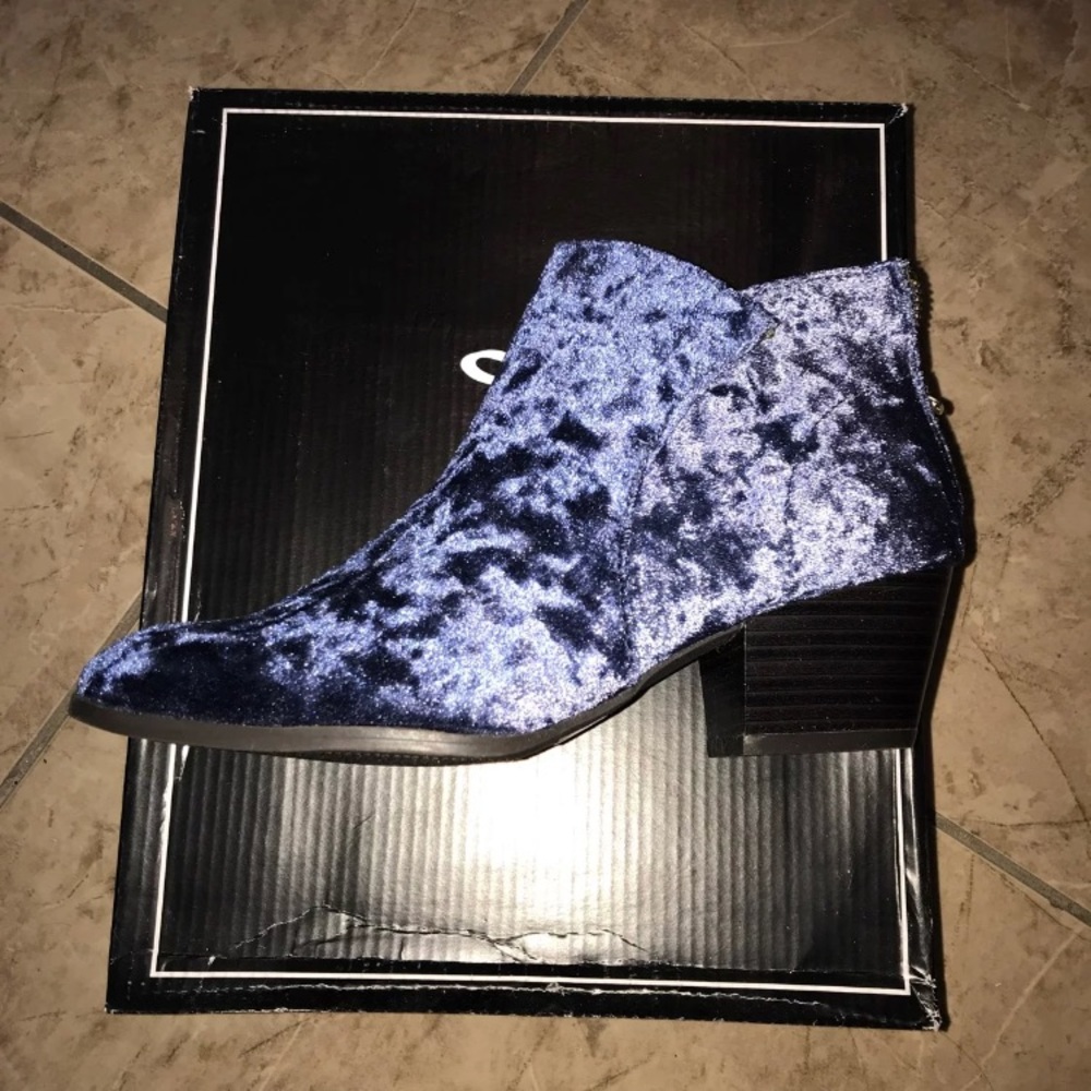 💙Velvet booties✨ - Picture 2 of 2